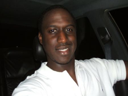 Driving to my boys crib at 1am. August 25, 2006
