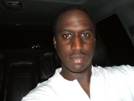 Driving to my boys crib at 1am. August 25, 2006