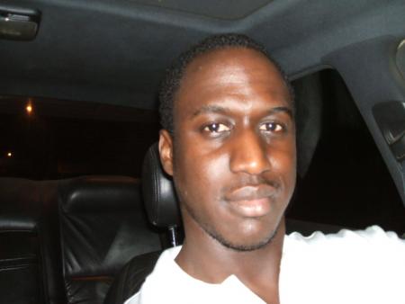 Driving to my boys crib at 1am. August 25, 2006
