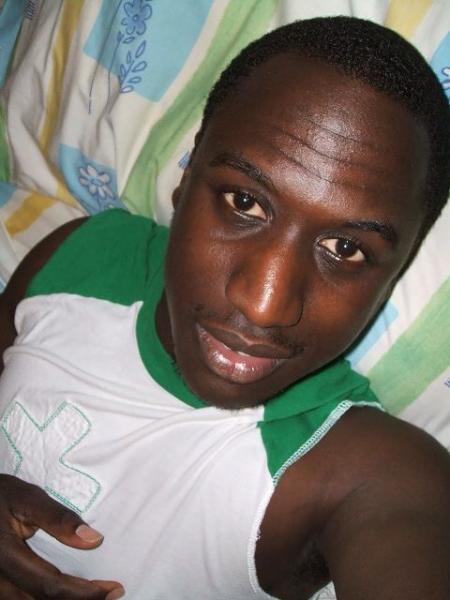 August 4, 2006: Hanging out at 5am.